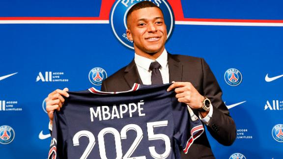 Mbappé renueva con el PSG hasta 2025