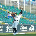 Cristhian Adames COMANDA ataque empluamdo y amarra serie vs Guerreros