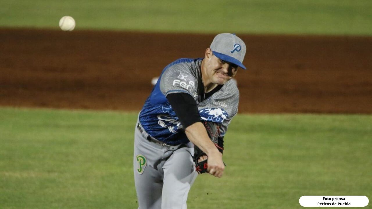 Fernando Lozano brilla contra Leones de Yucatán en triunfo de Pericos de Puebla